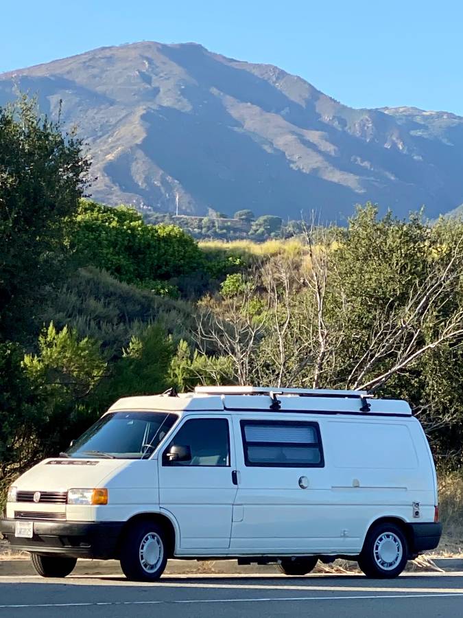 Volkswagen-Vw-eurovan-camper-1995-white-260713