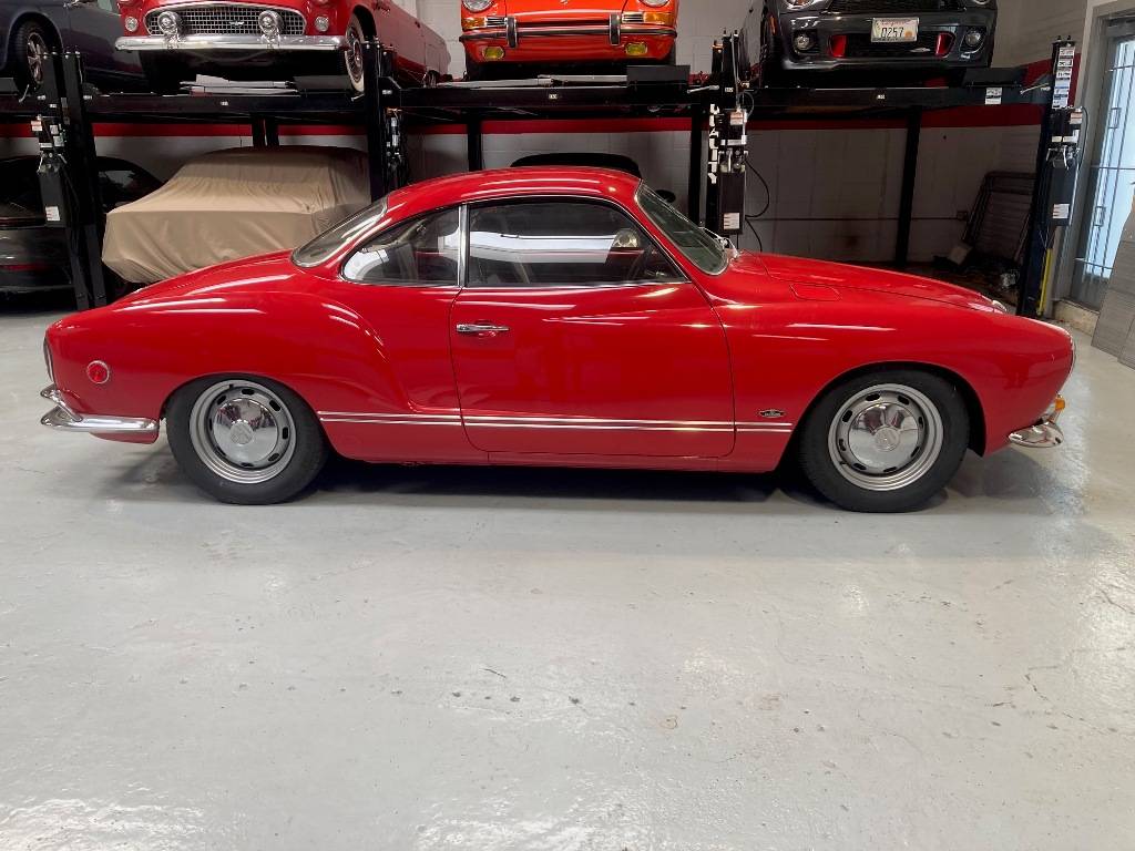 Volkswagen-Vw-karmann-ghia-1968-red-120701-1