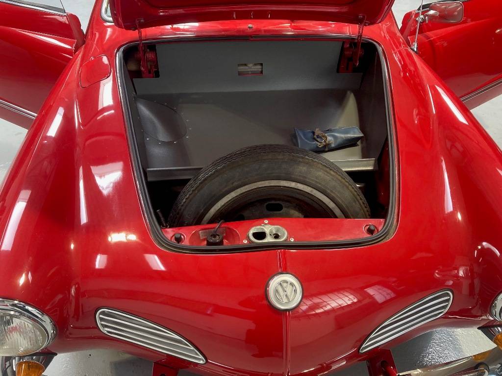 Volkswagen-Vw-karmann-ghia-1968-red-120701-3