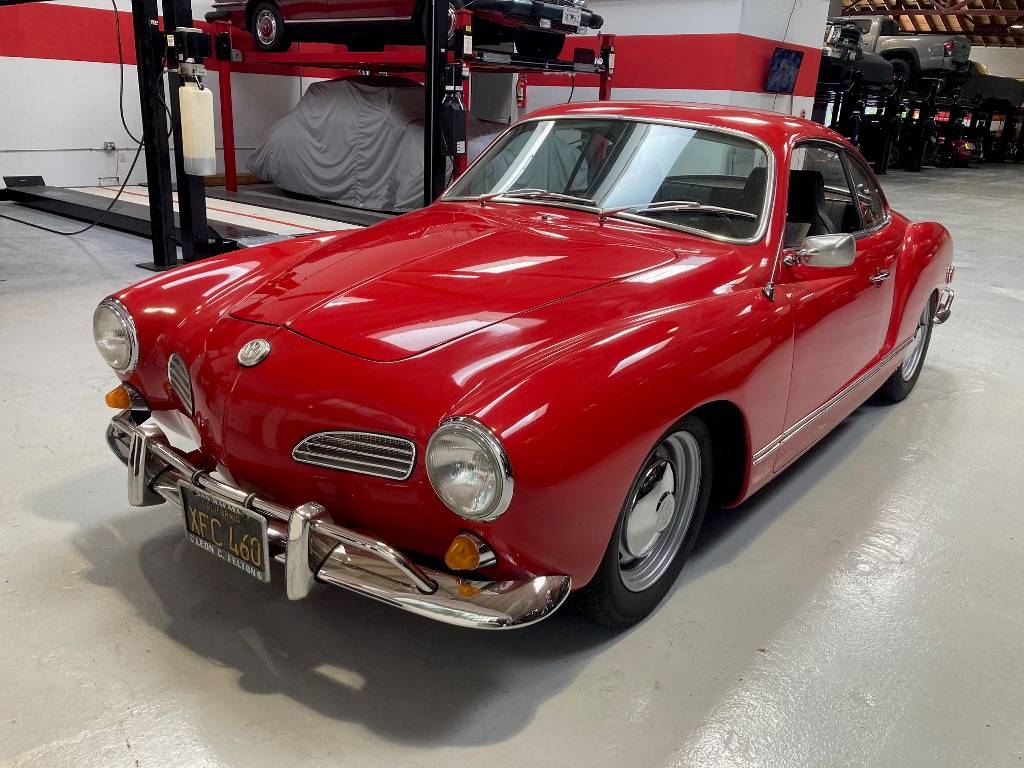 Volkswagen-Vw-karmann-ghia-1968-red-120701