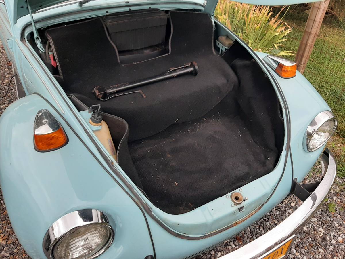 Volkswagen-Vw-superbeetle-convertible-1972-blue-56327-3