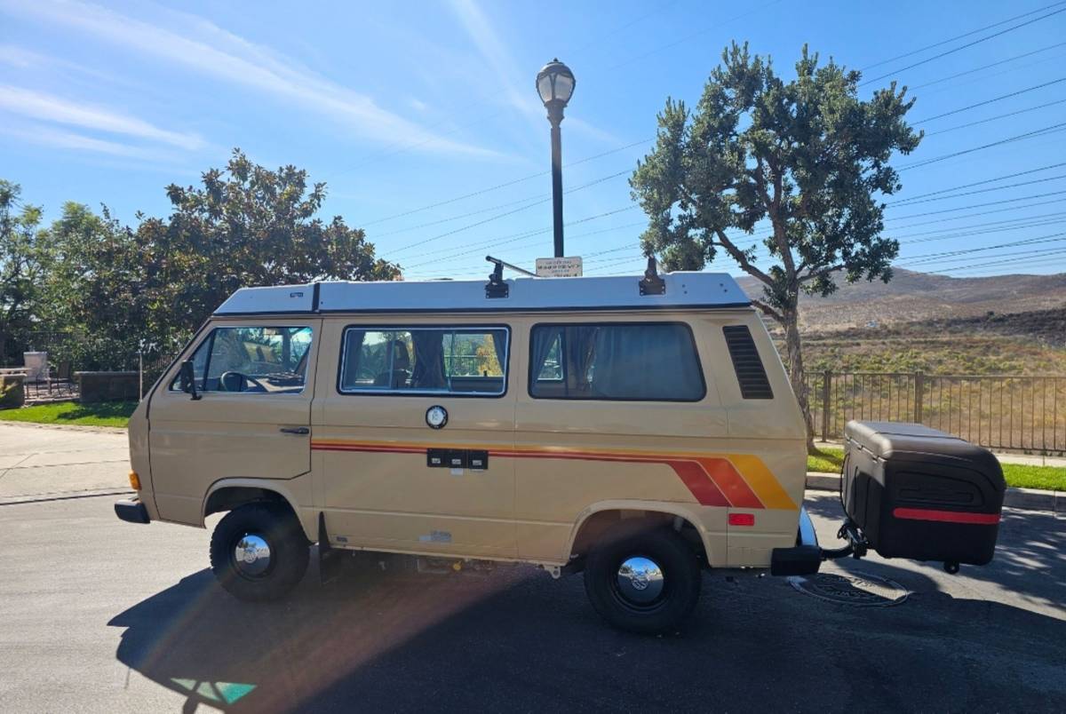 Volkswagen-Vw-vanagon-westfalia-1985-yellow-402-2