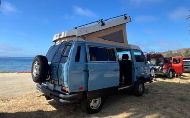 Volkswagen-Westfalia-vanagon-1982-228526-2