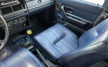 Volvo-240-1985-blue-550394-15