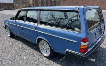 Volvo-240-1985-blue-550394-17