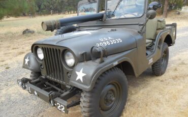 Willys-M38a1c-1952-green-37567