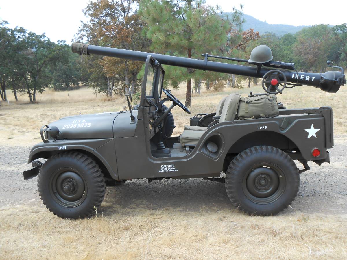 Willys-M38a1c-1952-green-37567-6